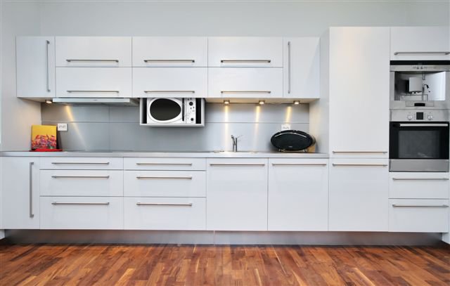 Wood Technology Kitchen Appliance Lift:  Reviews